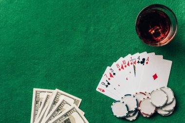 togel online platform interface showing sportsbook, live-dealer, and slots sections